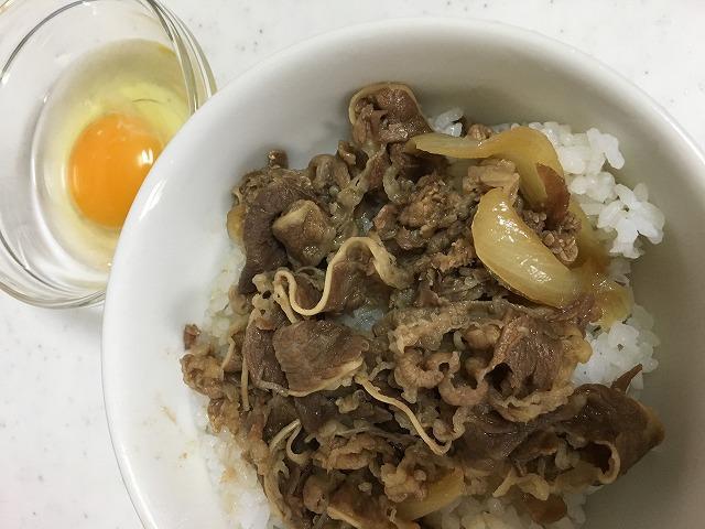 すき家の牛丼を家で食べてみた。