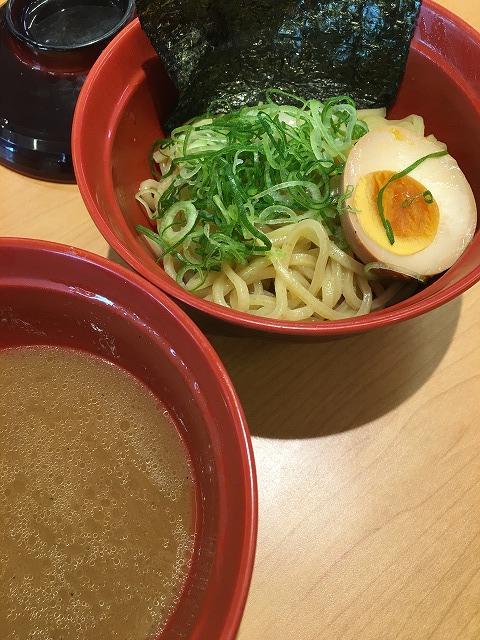 スシロー　魚介豚骨つけ麺